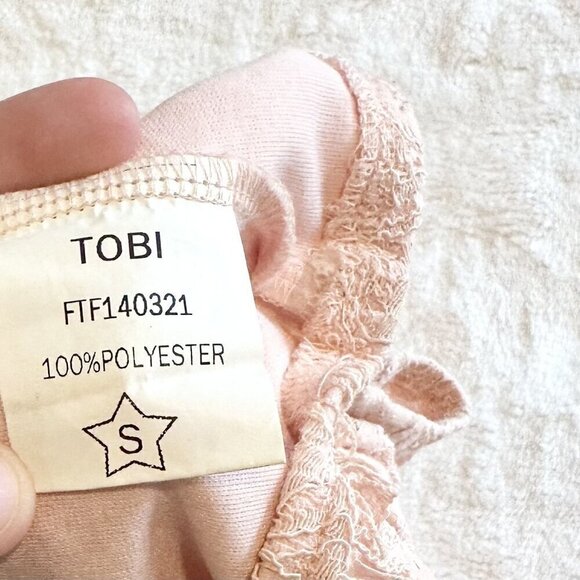 TOBI Pink Lace Off the Shoulder Crop Top - Size Small - Picture 4 of 5